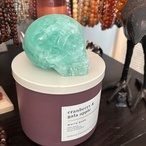 Skull Sculpture / beautiful in person